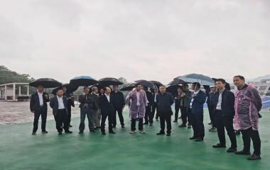 成都理工大學工程技術學院院長柳建率隊參訪遠東股份宜賓智能產(chǎn)業(yè)園